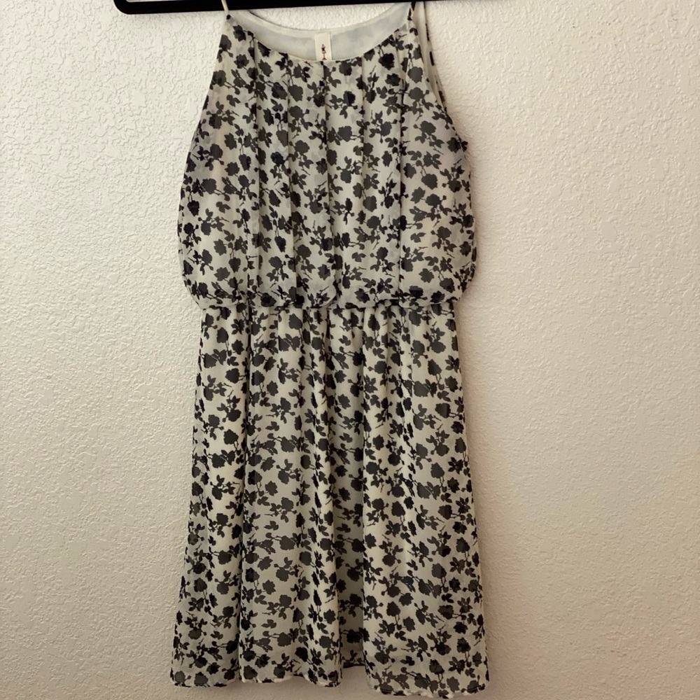 Super Cute White and Black Dress